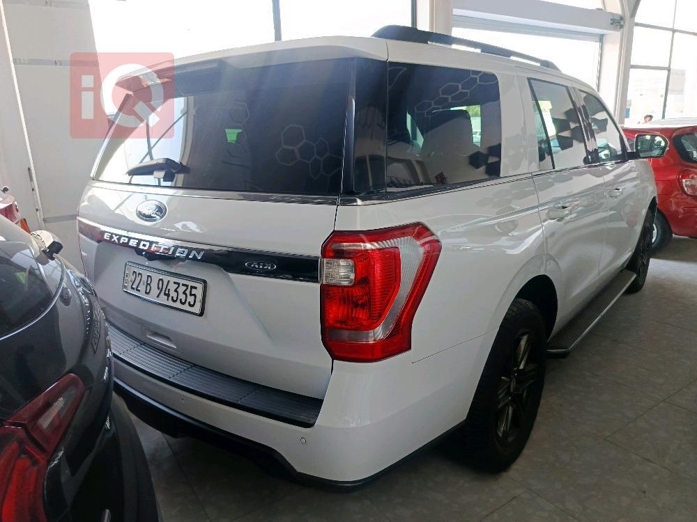 Ford Expedition